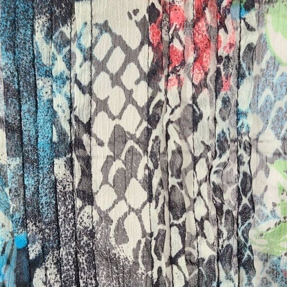 American Rag Mixed Animal Print Sheer Chiffon Pleated Top XS Sleeveless Blouse - Picture 12 of 12